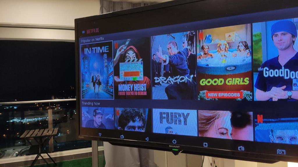 LG Studio @ EVO SOHO WIFI NETFLIX photo