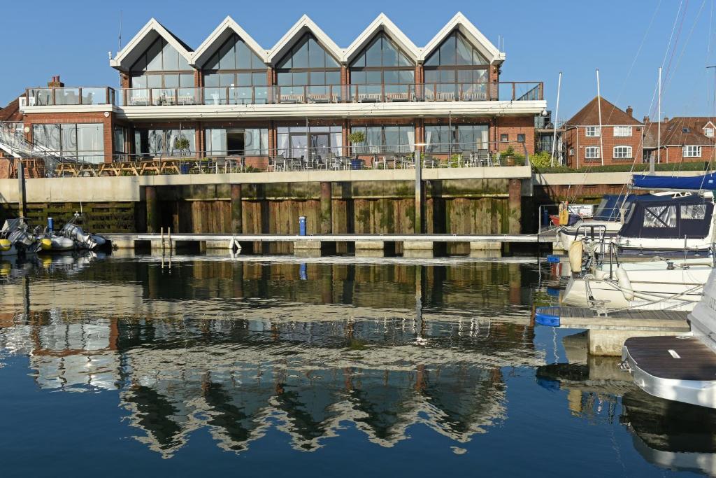 More about Royal Southern Yacht Club