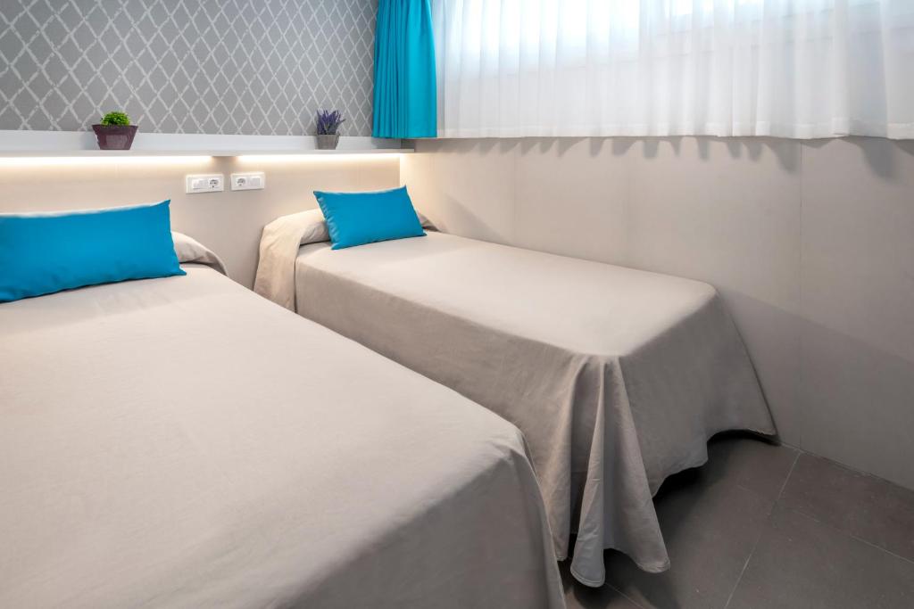 Rentalmar Salou Playa Family Suites & Pool photo