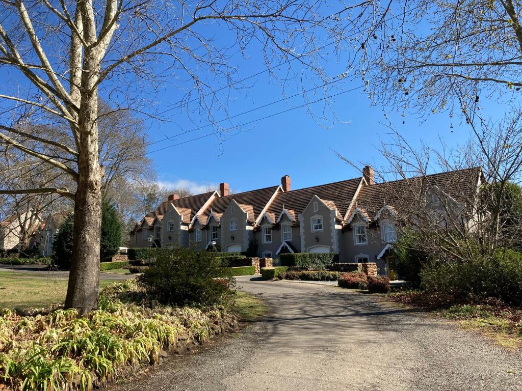 2 Rawdons Country Estate photo