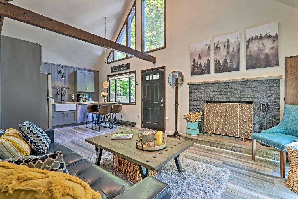 Stylish Hideout Cabin with Deck - Near Lake Ariel!