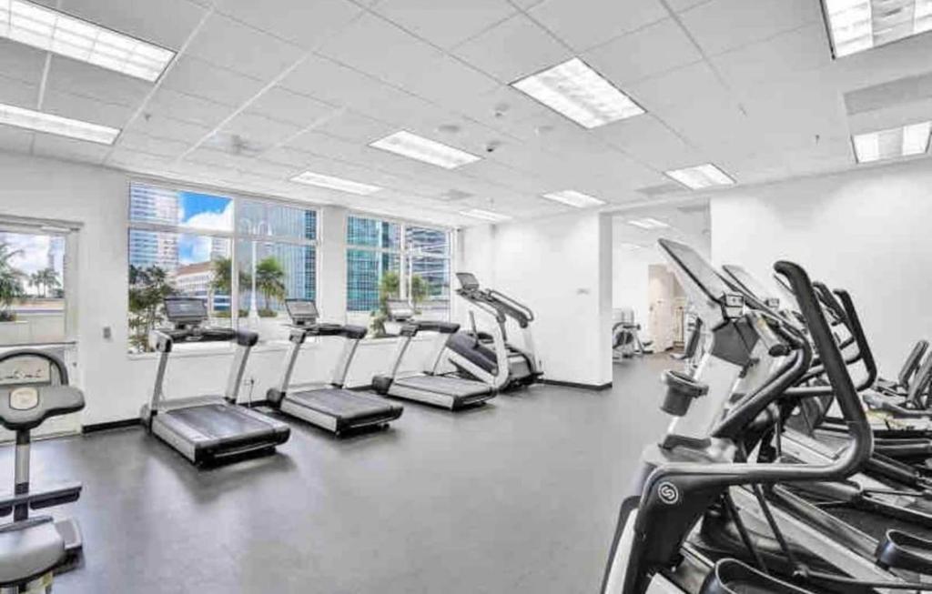 Superb Condo with parking in Brickell Miami photo