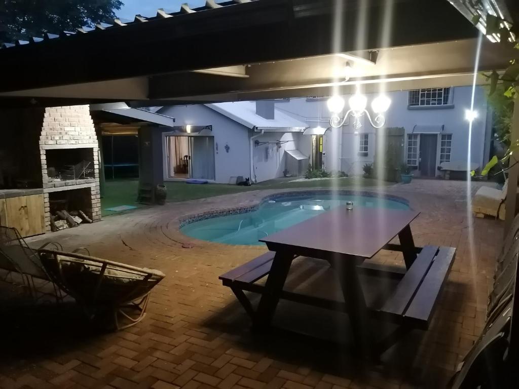 Relax in Joy & Mignon for a bushveld Feeling photo