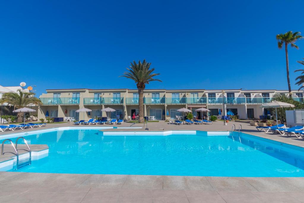 Smartr Maspalomas Corinto — Swimming pool in Playa del Ingles, Canary Islands