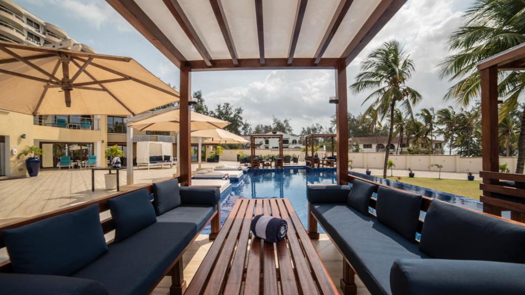 Swimming pool, Jumeirah Beachfront in Mombasa