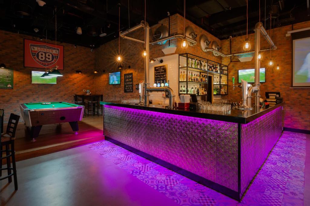 Bar/lounge