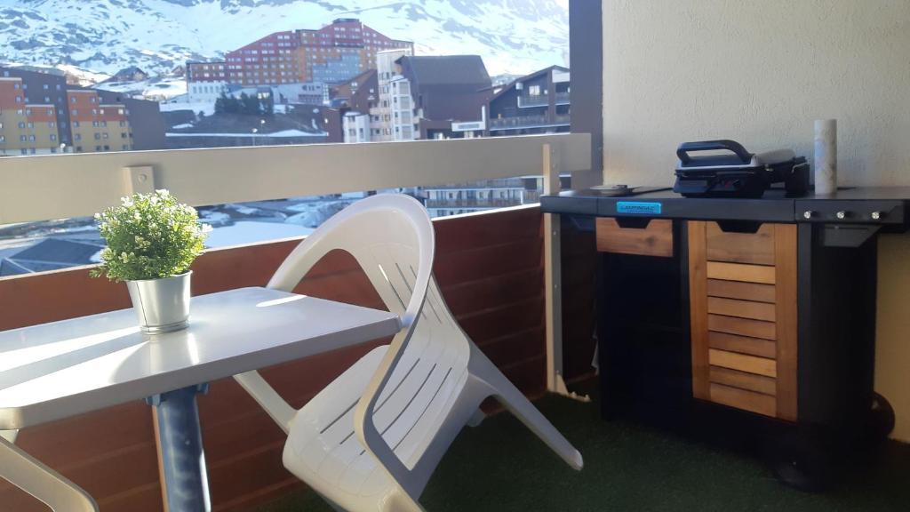 Superb view+Swim Pool+Smart TV+Netflix+Projector - 5