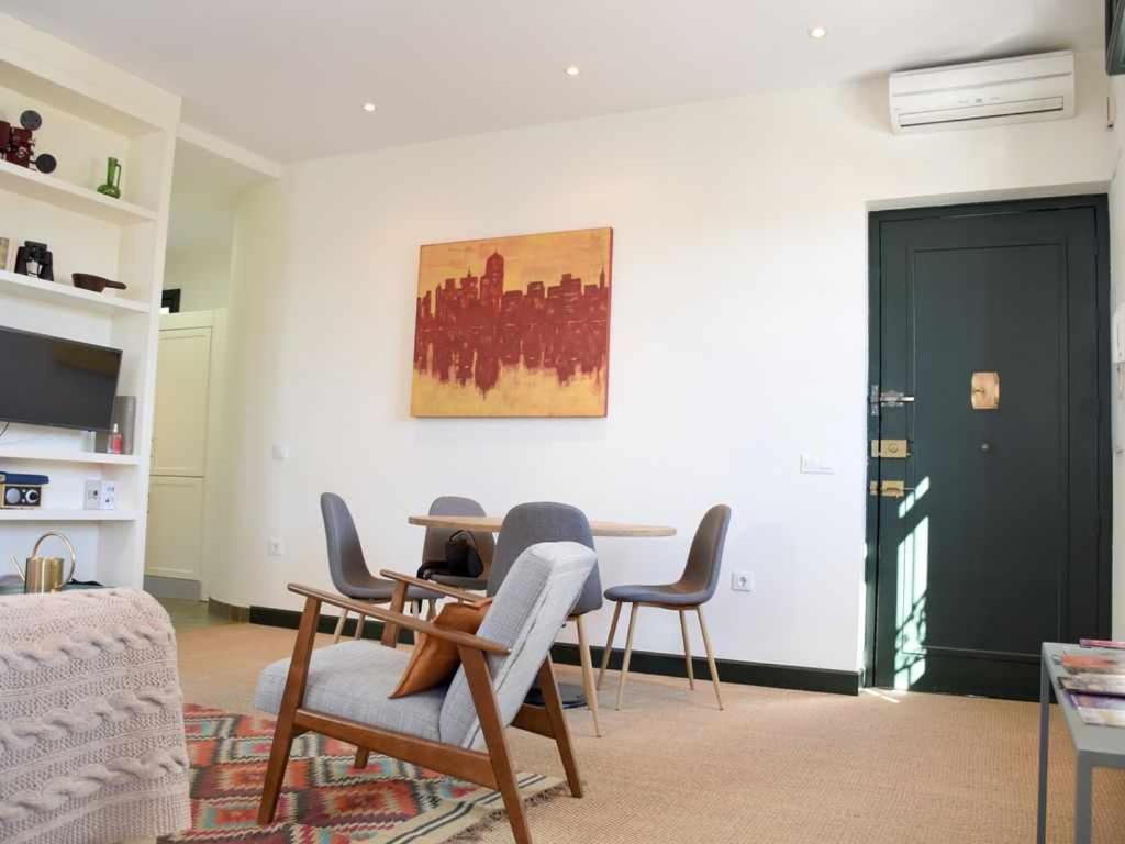 Penthouse with Large Private Terrace with Views Cathedral photo