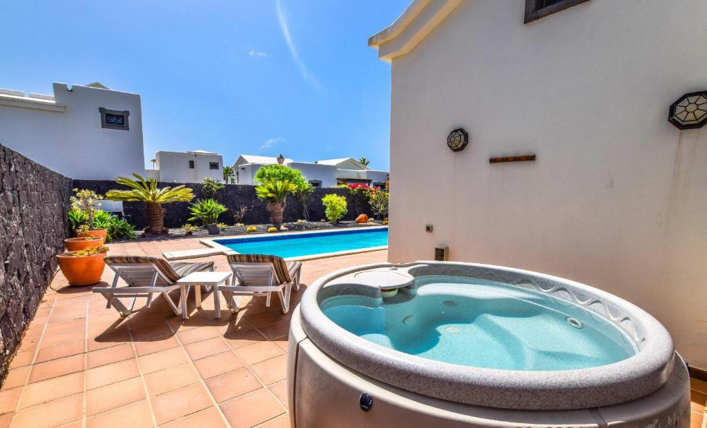 216 - Villa Helena by Villas Now Ltd - 3