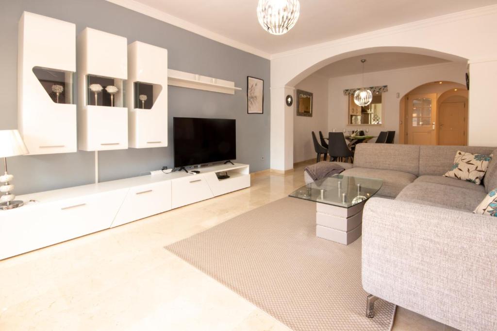 Ground Floor Apartment, Los Jardines de Santa Maria Elviria - 1