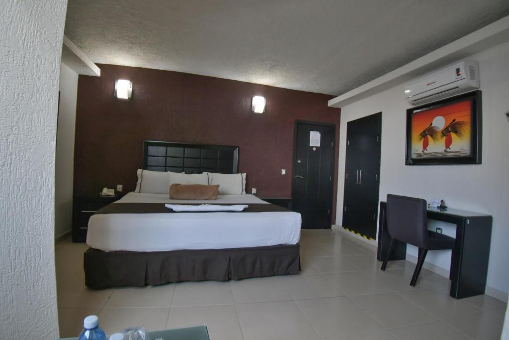 Hotel Portonovo Plaza Centro Photo 5