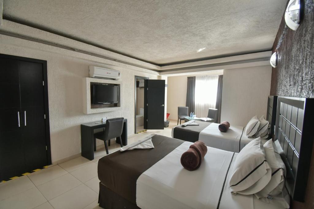 Hotel Portonovo Plaza Centro Photo 15