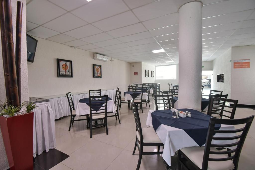 Hotel Portonovo Plaza Centro レストラン
