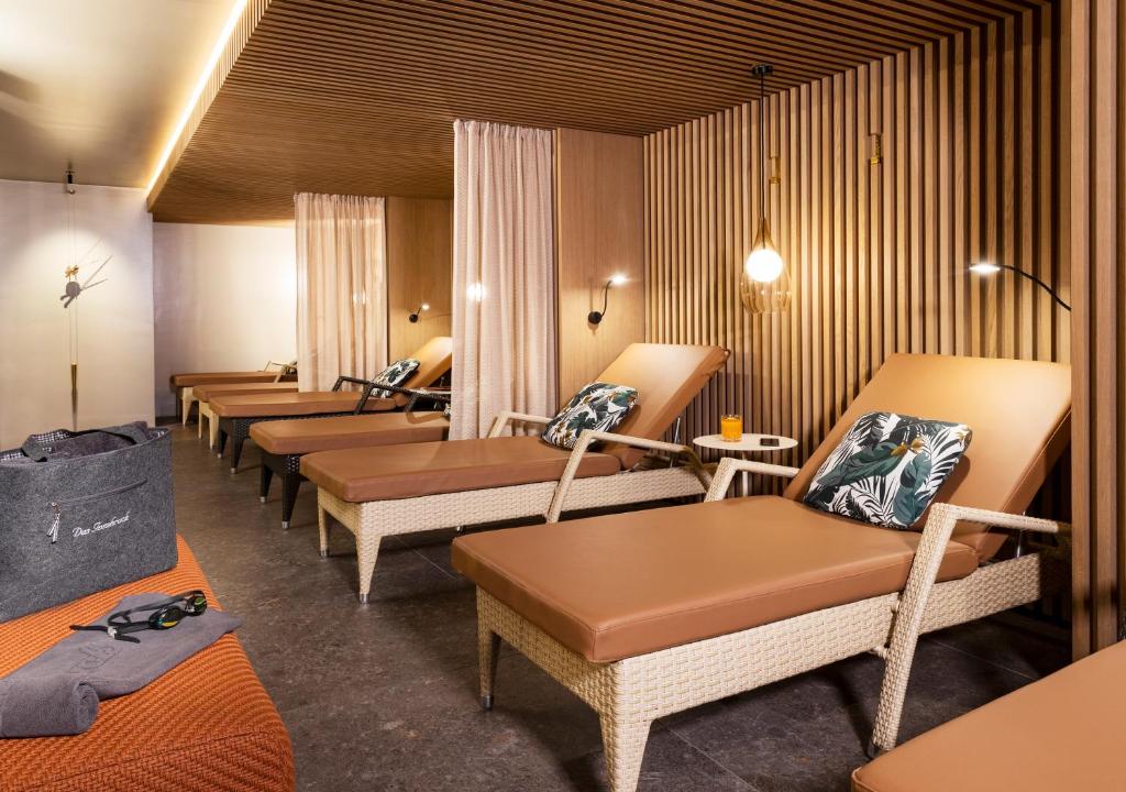 スイミングプール