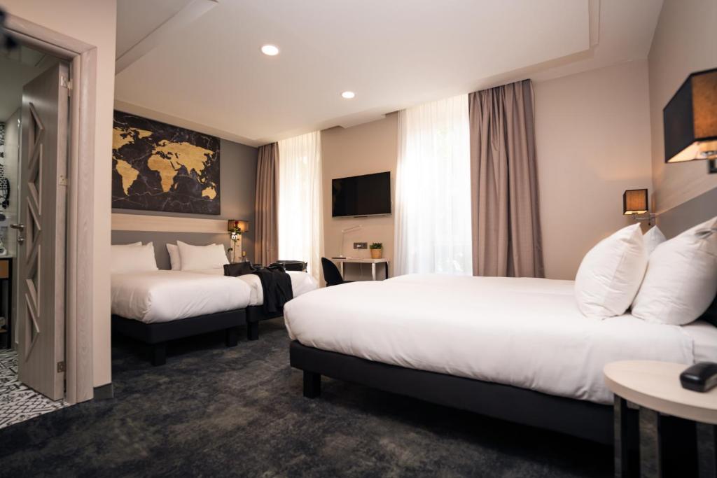 尤尼沃斯飯店 (Hotel Univers)