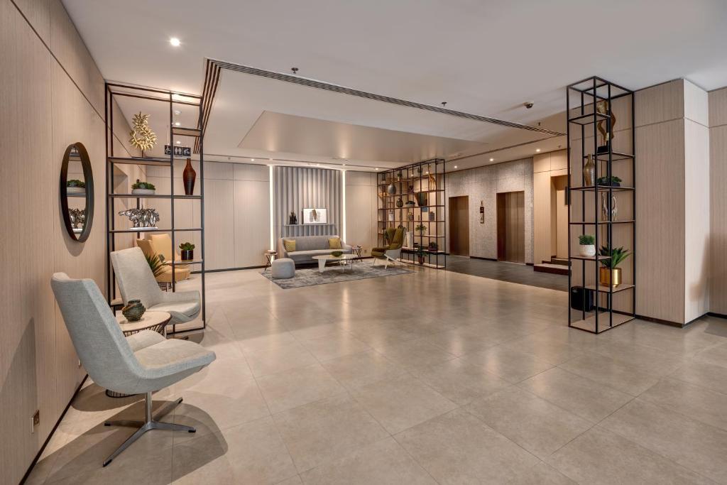 Lobby, Radiance Premium Suites in Dubai