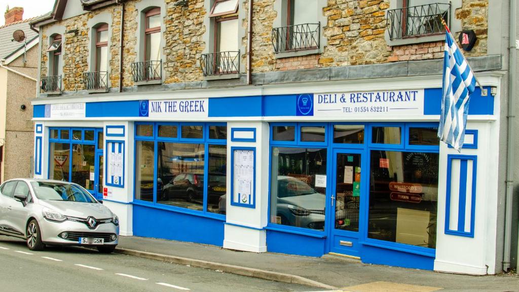 Nik The Greek — Hotel in Burry Port