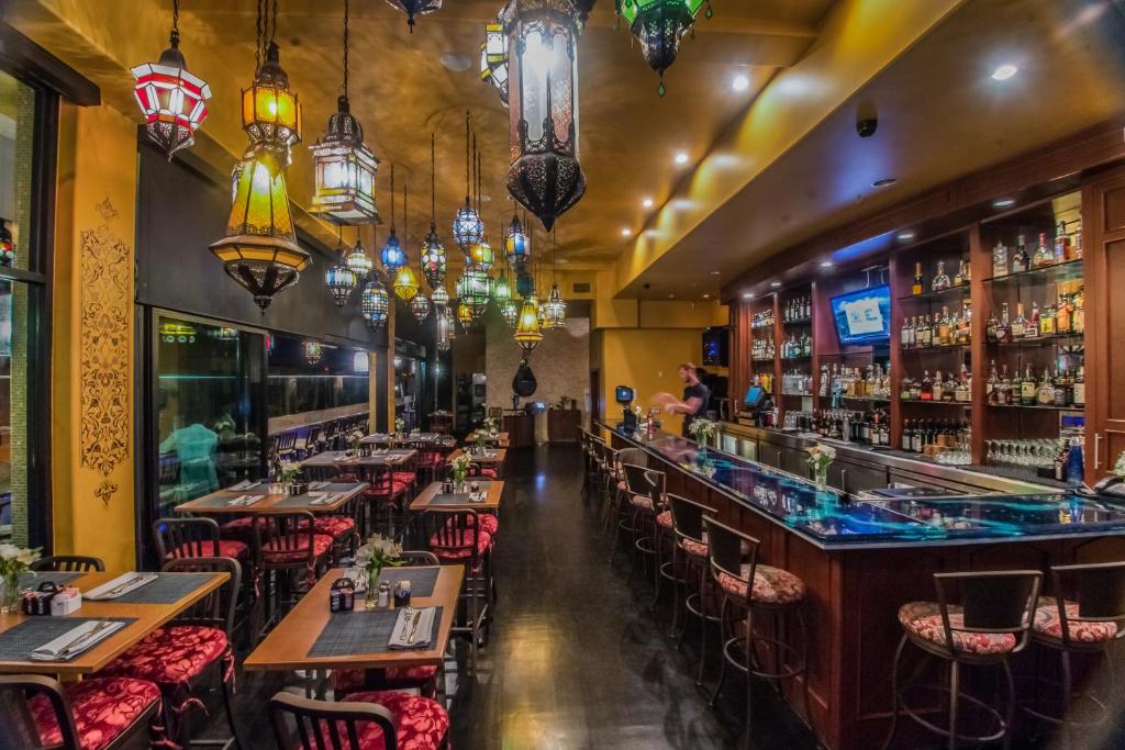 Bar/lounge