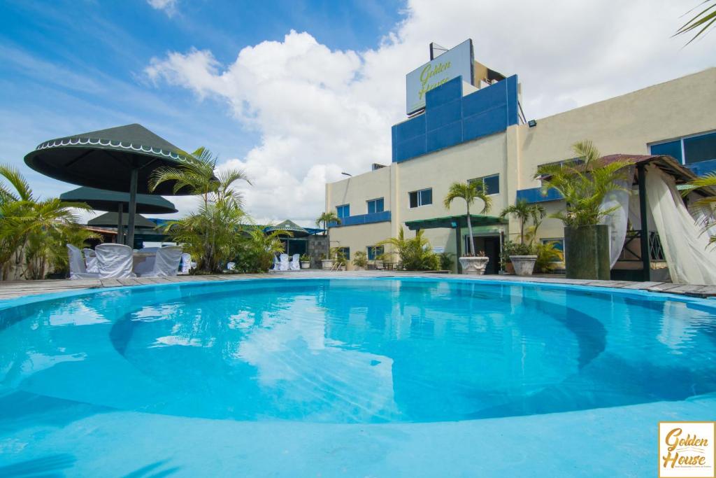 Golden House Hotel & Convention Center photo