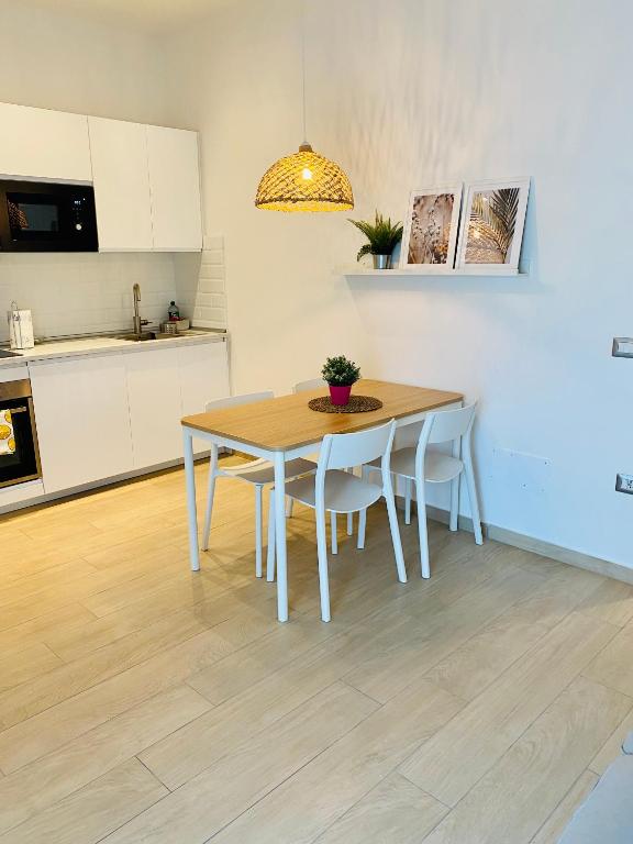 Modern City Apartment - 5