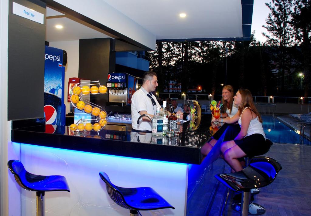 Bar/Bekleme Salonu