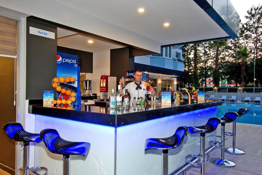 Bar/Bekleme Salonu