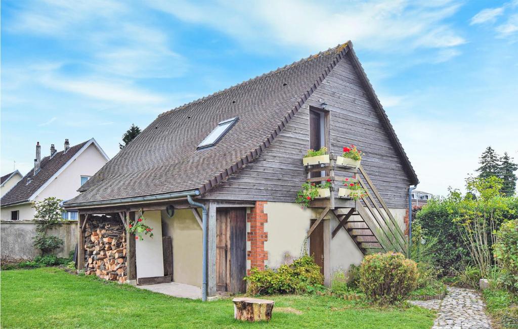 Stunning apartment in Le Mesnil-Esnard with WiFi — Hotel in Le Mesnil Esnard