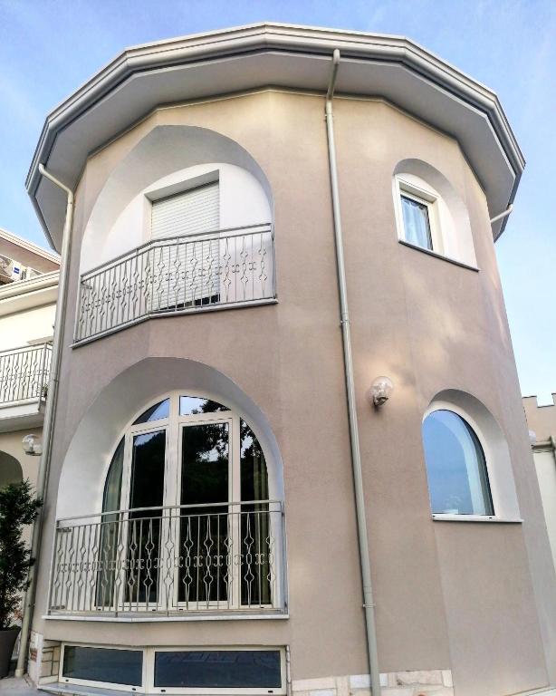 Feudo di Castelmozzo, Santa Paolina