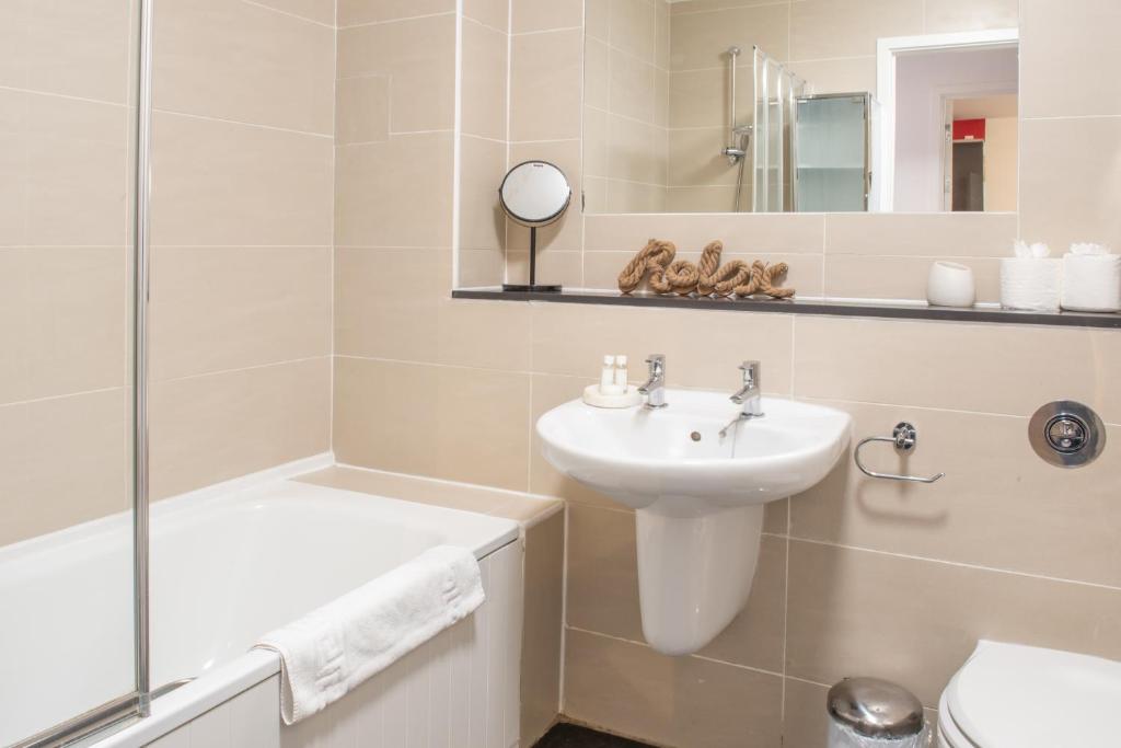 City Stay Apartments The Hub photo