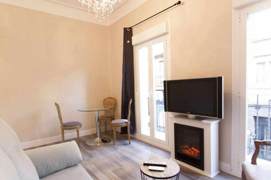 NEW. Moderno y elegante apartamento céntrico. - 2