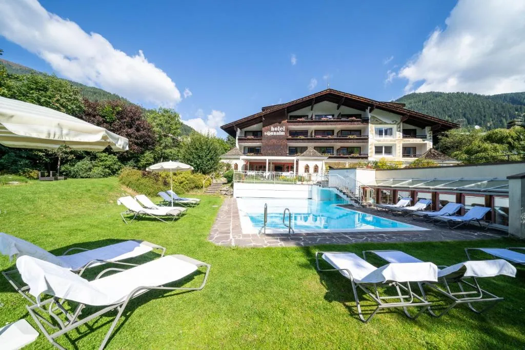 Hotel Sonnalm - SPA,Idyll,Dining, hotel in Bad Kleinkirchheim