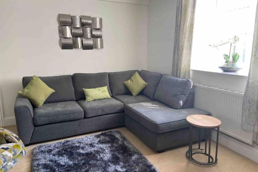Ulverston South Lakes Spacious 3 Bed G/F Apartment photo
