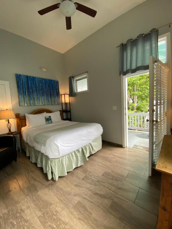 Douglas House photo