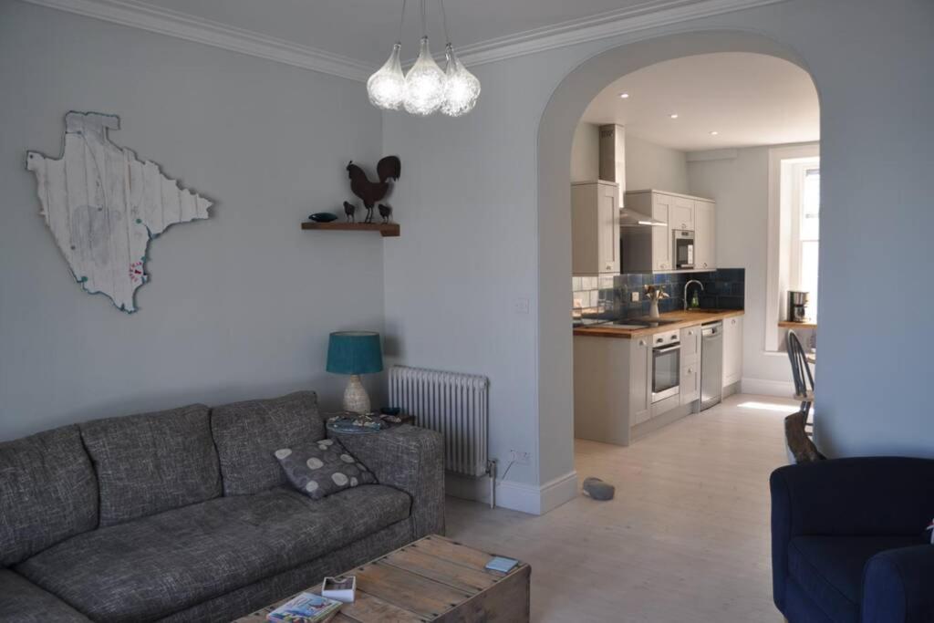 Luxury Dog Friendly Home in Brixham Harbour - photo 2