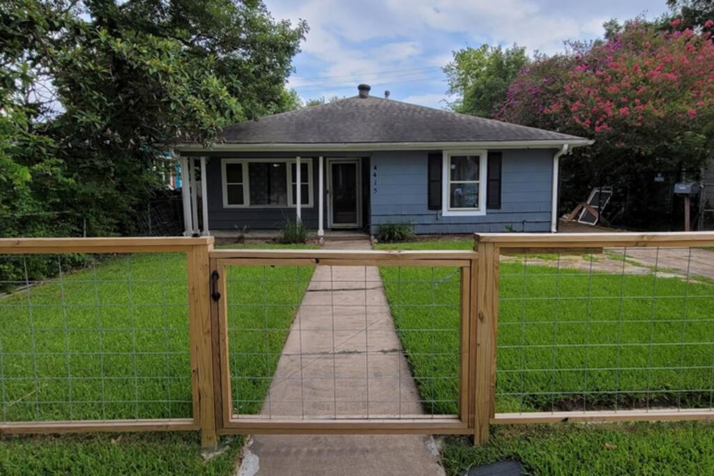 The Harby Street House - Close to U of H, Stadiums, Downtown, Med Center photo