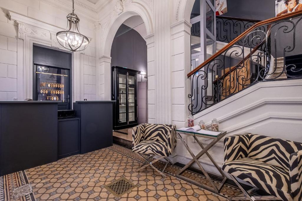 Entrance, Le Boutique Hotel in Bordeaux