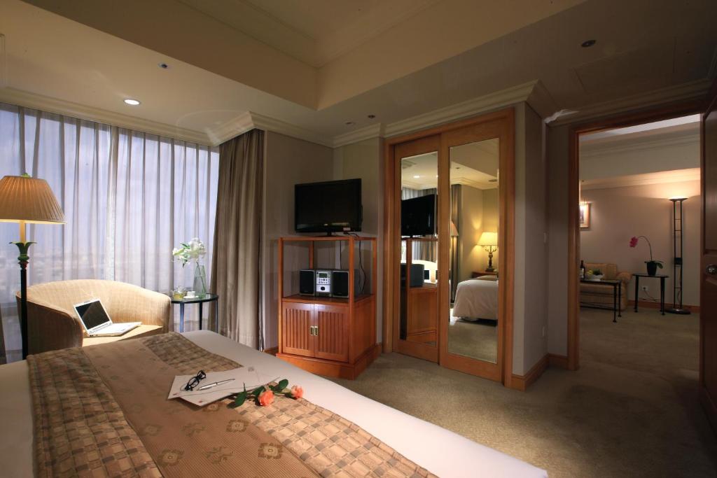 Kaohsiung Han Hsien International Hotel Additional