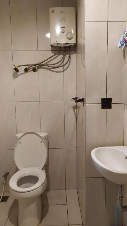 Apartemen Grand Kamala Lagoon Bekasi By Cicie Room photo