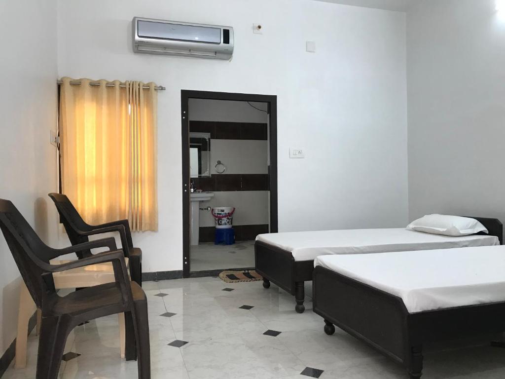 A 30 Paying Guest House