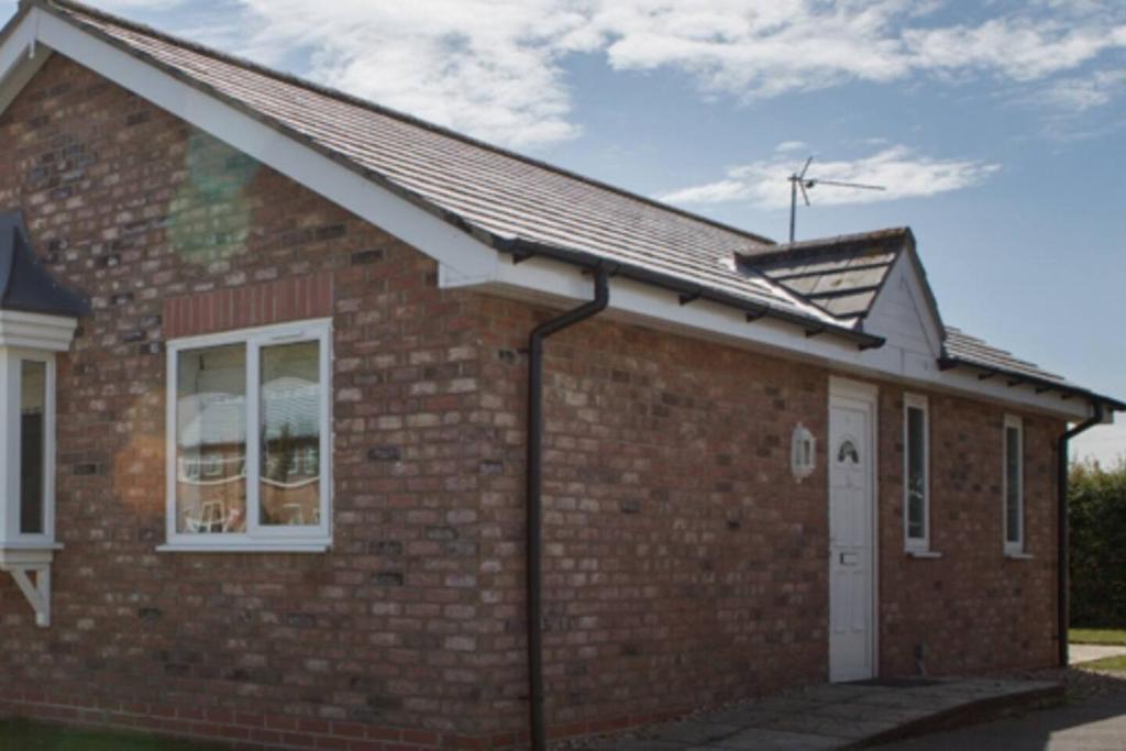 Cozy Dog Friendly cottage near Bridlington, Bridlington