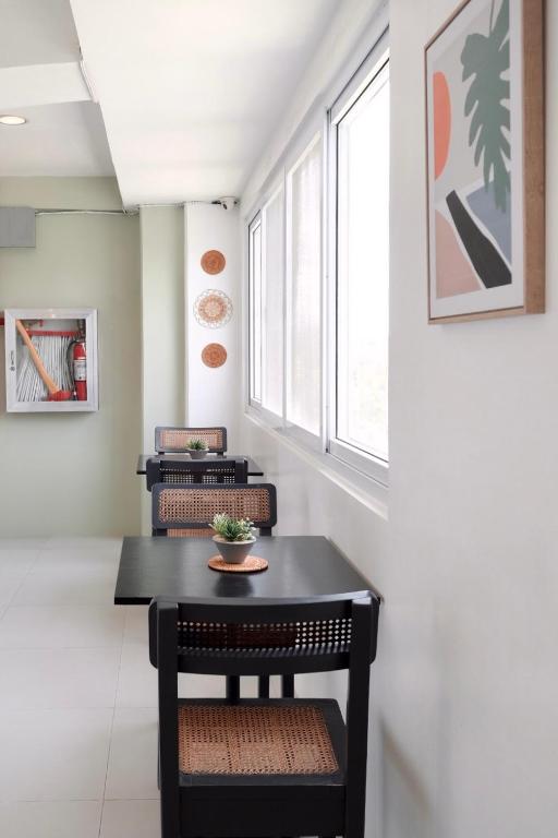 Best Price on BEDS and FRIENDS Hostel in Cebu + Reviews!