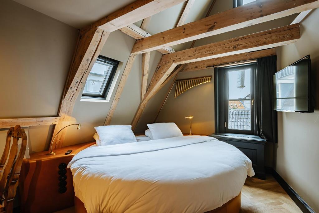 Boutique Hotel The Noblemen photo