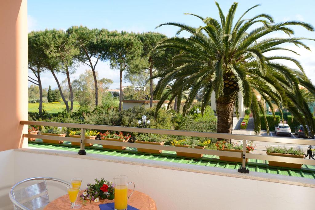 Hotel Oasis Photo 46