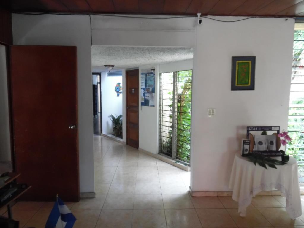Hostal Cumbres del Volcan Escalon photo
