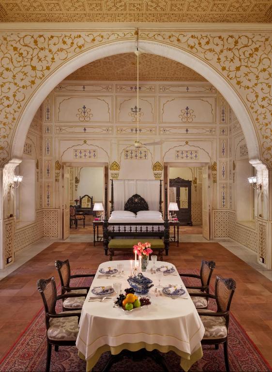 ザ ラクシュミー ニワス パレス (The Laxmi Niwas Palace) 館内設備