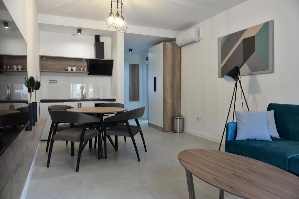 9 apartments - 4