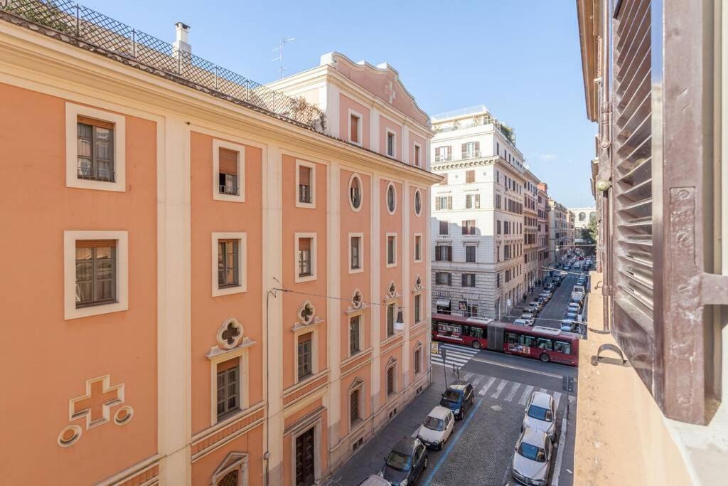Large apartment in Rome city center, Termini area photo