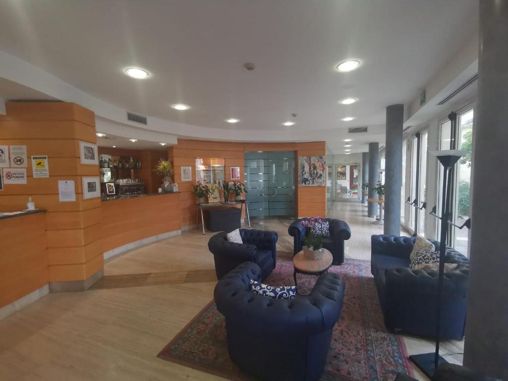 HOTEL DUCA D'AOSTA photo