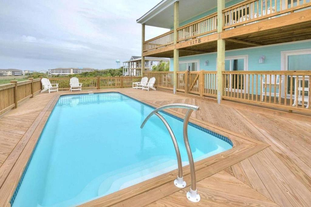 Atlantic Waves, Oak Island