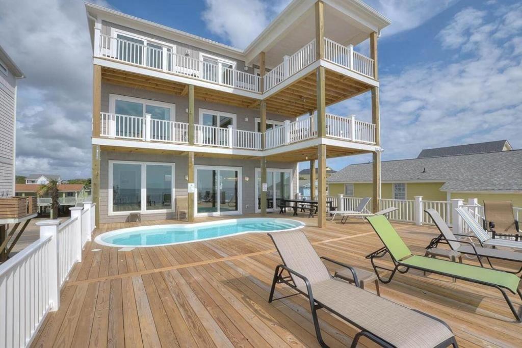 Beach Landing Too, Oak Island